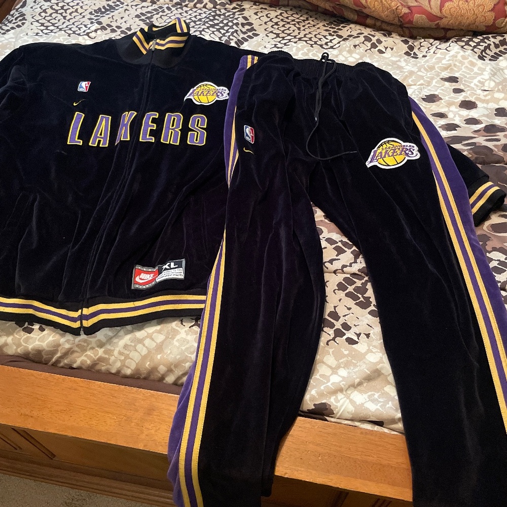 Vintage Velour Lakers
